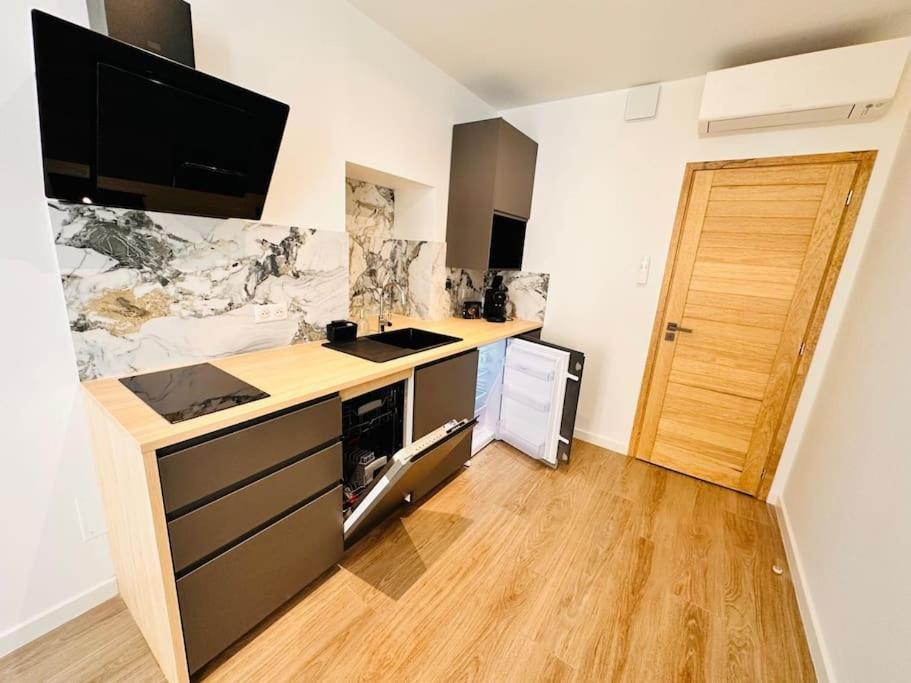 Les Appartements De Nana 4 - Studio Hypercentre, Rue Meynadier, Palais & Plage, Clim, Wifi Cannes Exterior foto